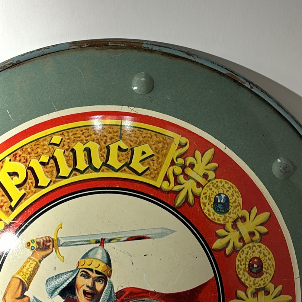 Vintage "Prince Valiant" Metal Shield by Mattel (c. 1950's) - Picture 2 of 7